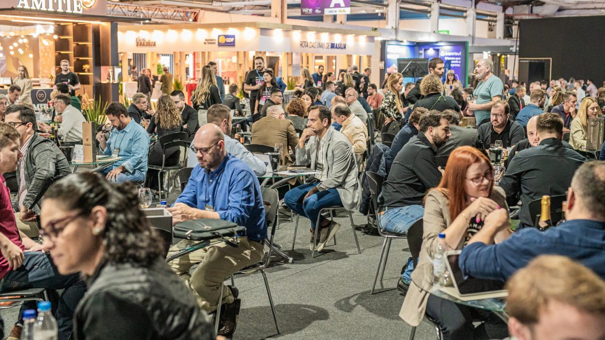 Você está visualizando atualmente Wine South America 2025: Feira bate recorde de negócios e impulsiona o vinho brasileiro no cenário global