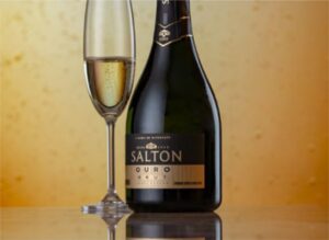 Leia mais sobre o artigo Espumantes da Serra Gaúcha Brilham no Concurso Mundial de Bruxelas 2025